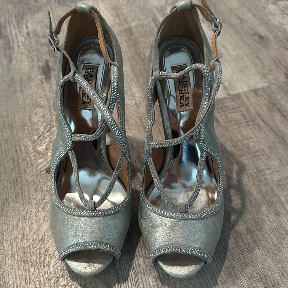 Badgley Mischka heels - Picture 2 of 9